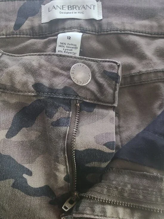 Lane Bryant Camo Skinny Jeans Mid Rise Super Stretch Distressed Women Size 12 - Picture 5 of 12